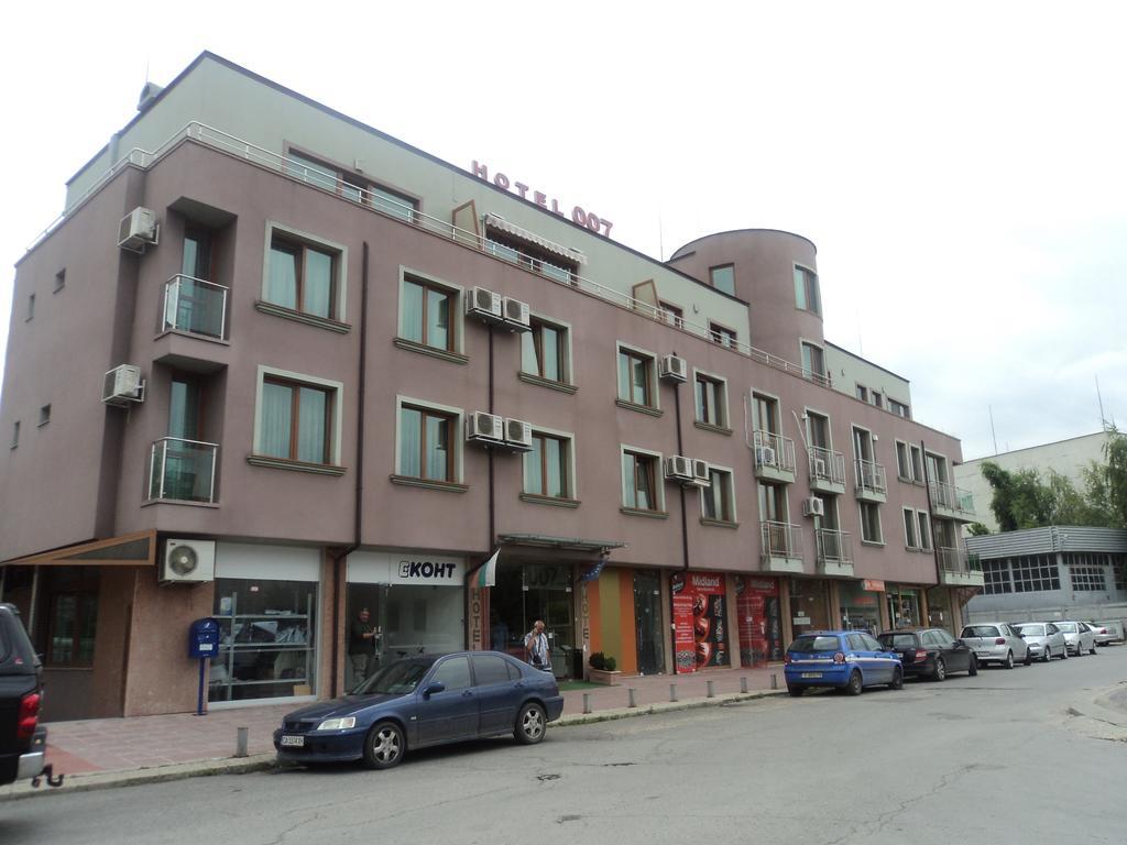 Family Hotel 007 Sofia Ngoại thất bức ảnh