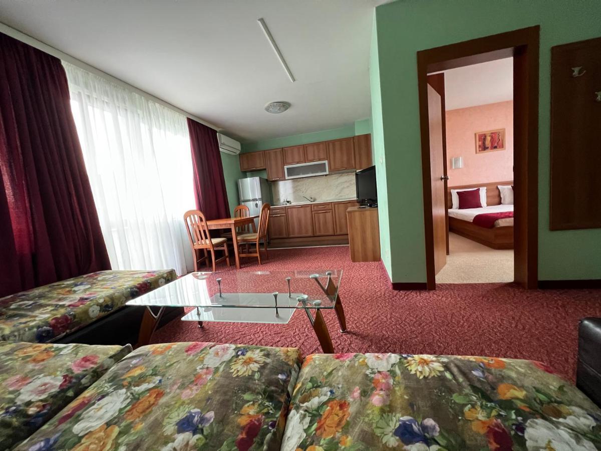 Family Hotel 007 Sofia Ngoại thất bức ảnh